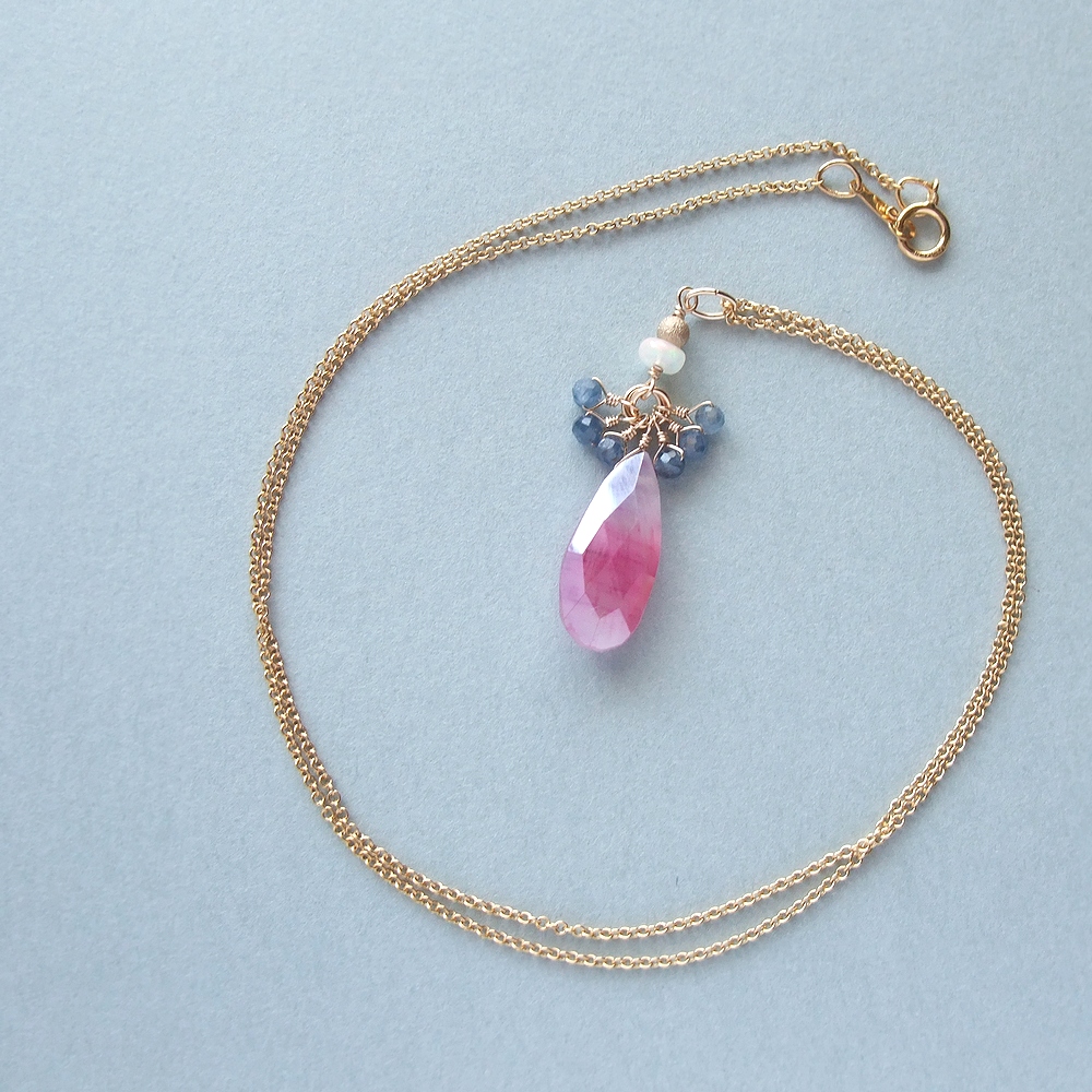 �ĉH�l�b�N���X