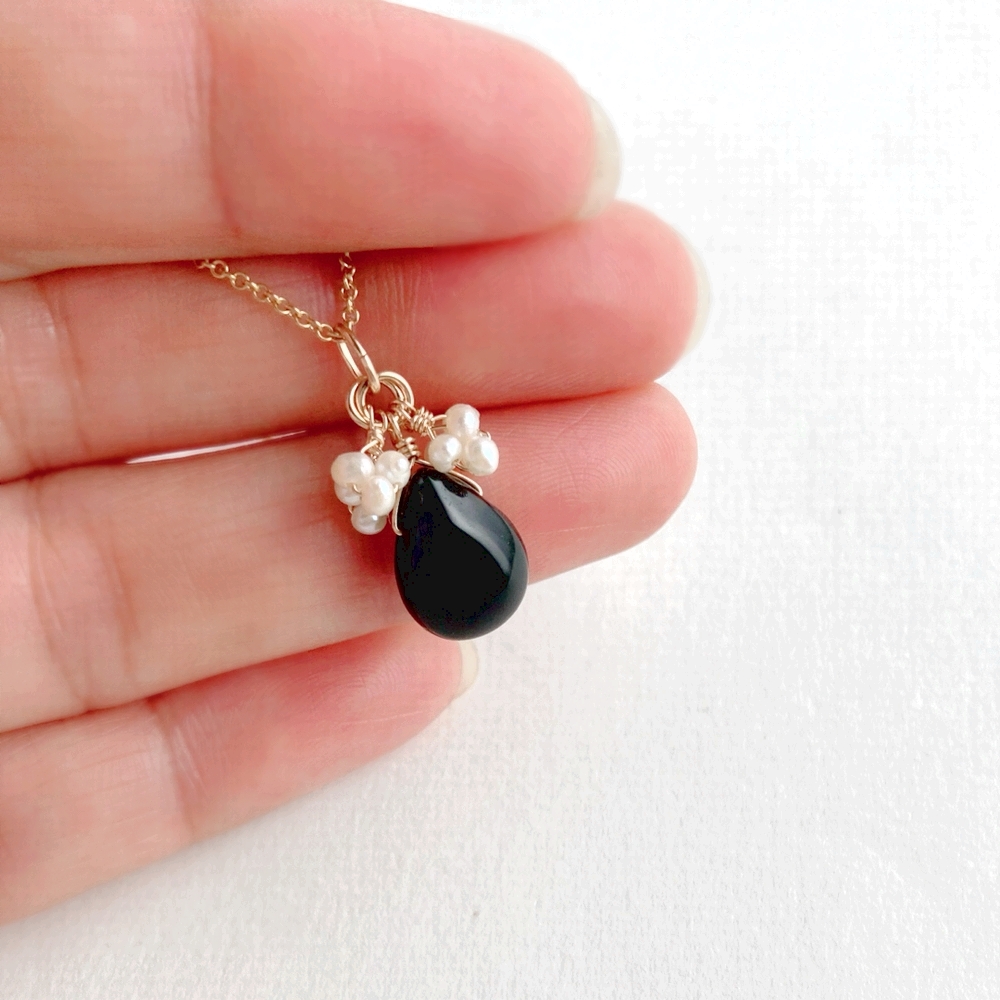 真珠冠モリオンネックレストップ