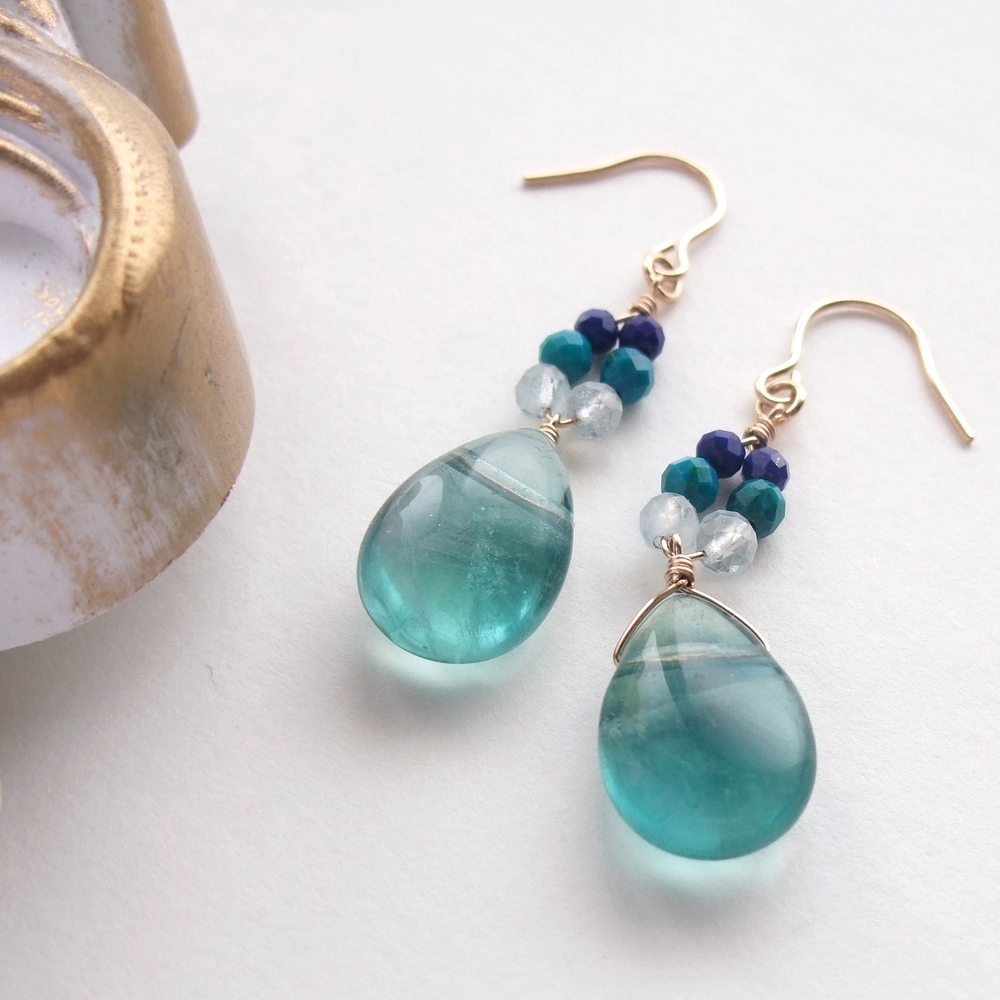 �u���s�A�X