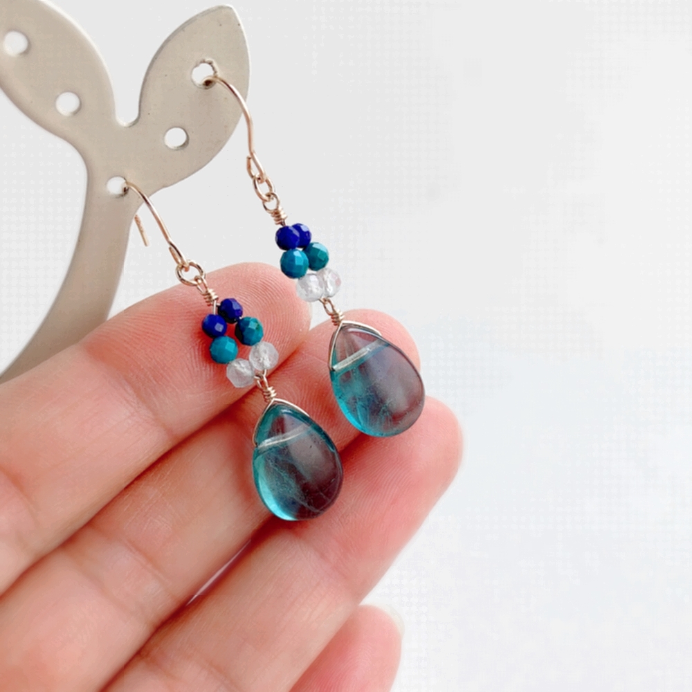 �u���s�A�X