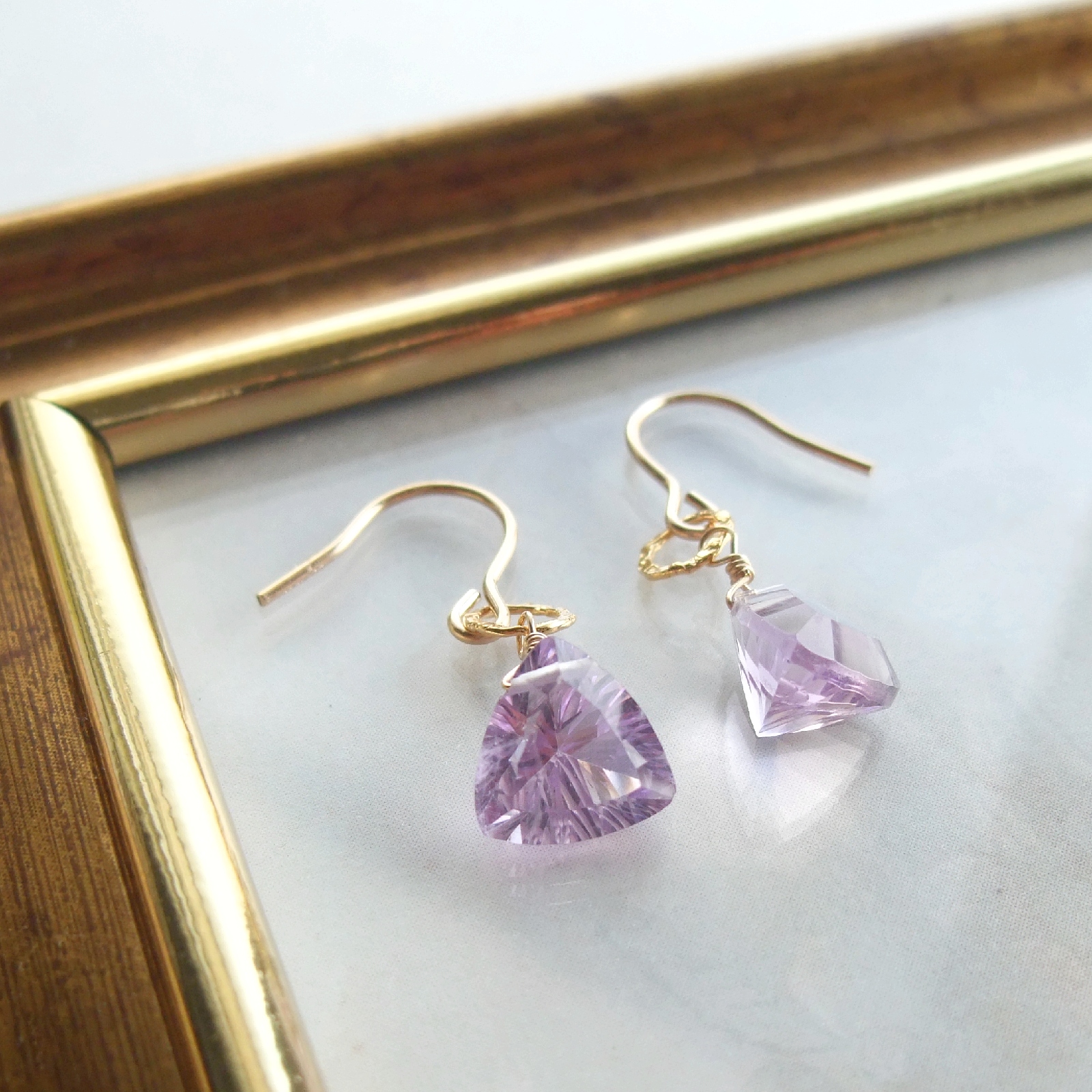 �g���C�A���O���A���W�X�g�s�A�X