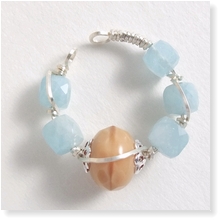 キャラメルaquaイヤーカフ