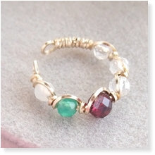 Noelクリスタルイヤーカフ